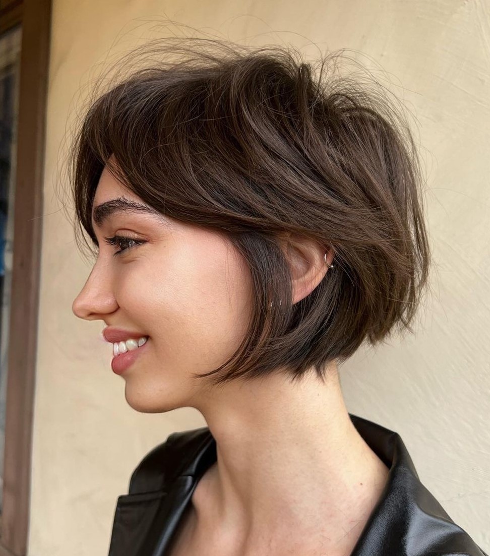 Nape-Length Disheveled Brown Bob